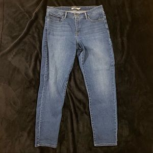 Levi’s 311 Shaping Skinny Jeans - 16